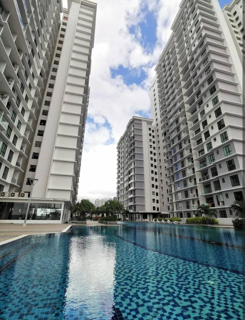 Platino 4Bedrooms Paradigm Mall Netflix By Stay Johor Bahru Zewnętrze zdjęcie